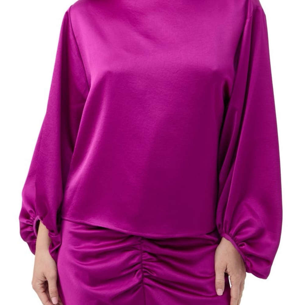 NWOT Trina Turk Magenta Satin Blouse - Picture 5 of 6